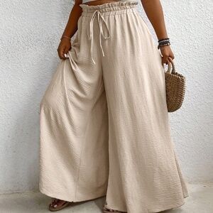 Plus Solid High Waisted Lightweight Wide leg Pants